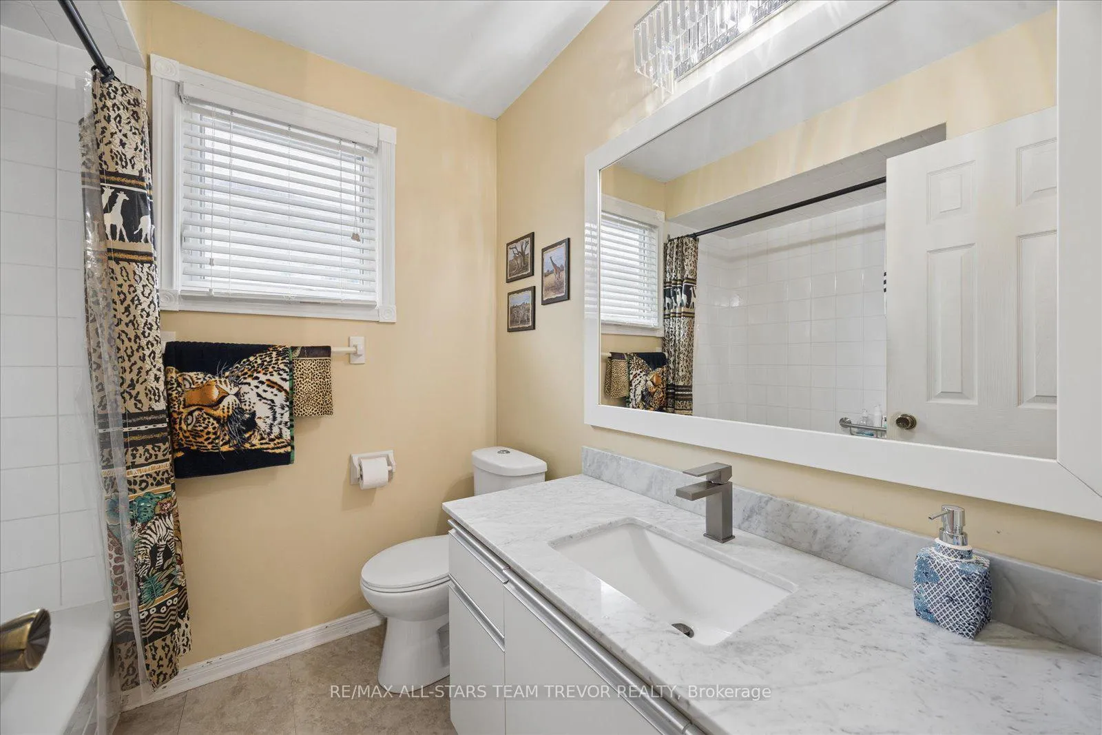 Photo 25 of 123 Biscayne Boulevard, Georgina, Keswick South — HOMEH