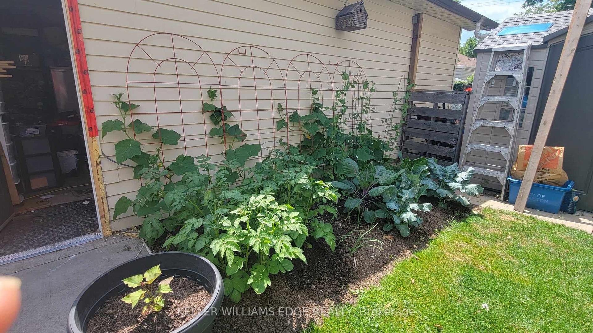 Photo 3 of 112 Rosewood Road, Hamilton, Glenview — HOMEH