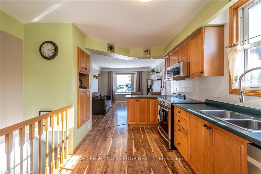 Photo 10 of 112 Rosewood Road, Hamilton, Glenview — HOMEH