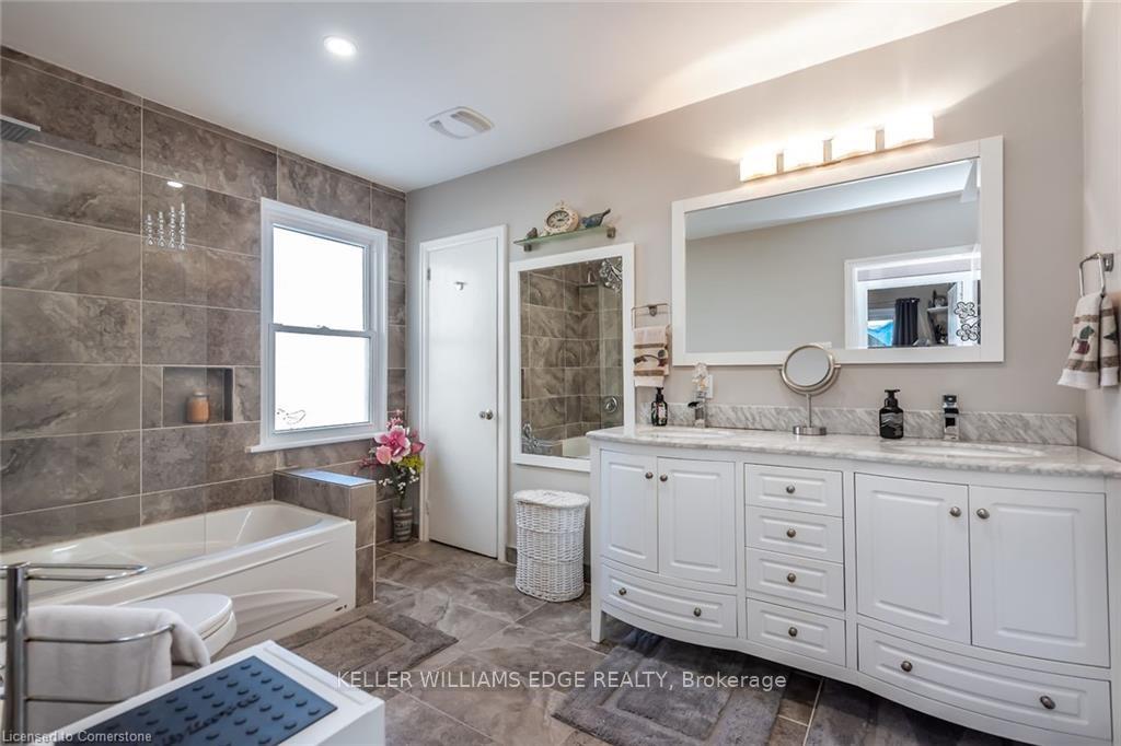 Photo 11 of 112 Rosewood Road, Hamilton, Glenview — HOMEH