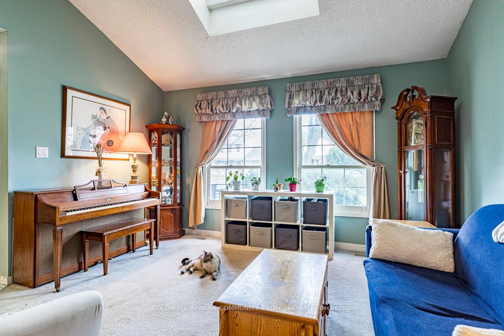 Photo 9 of 463 Knightsbridge Crescent, Hamilton, Ancaster — HOMEH