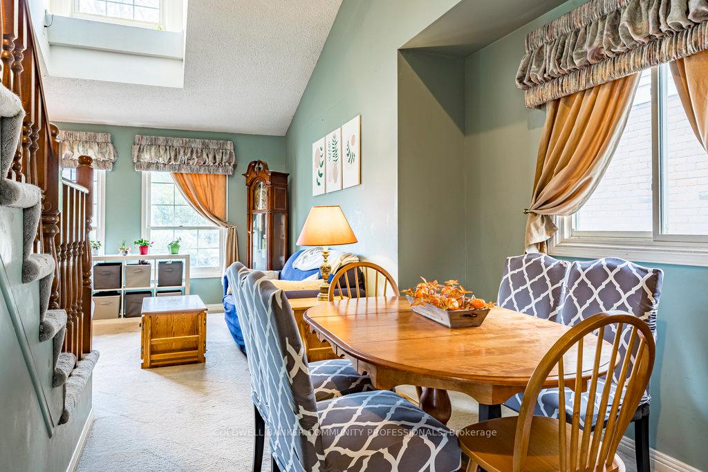 Photo 11 of 463 Knightsbridge Crescent, Hamilton, Ancaster — HOMEH