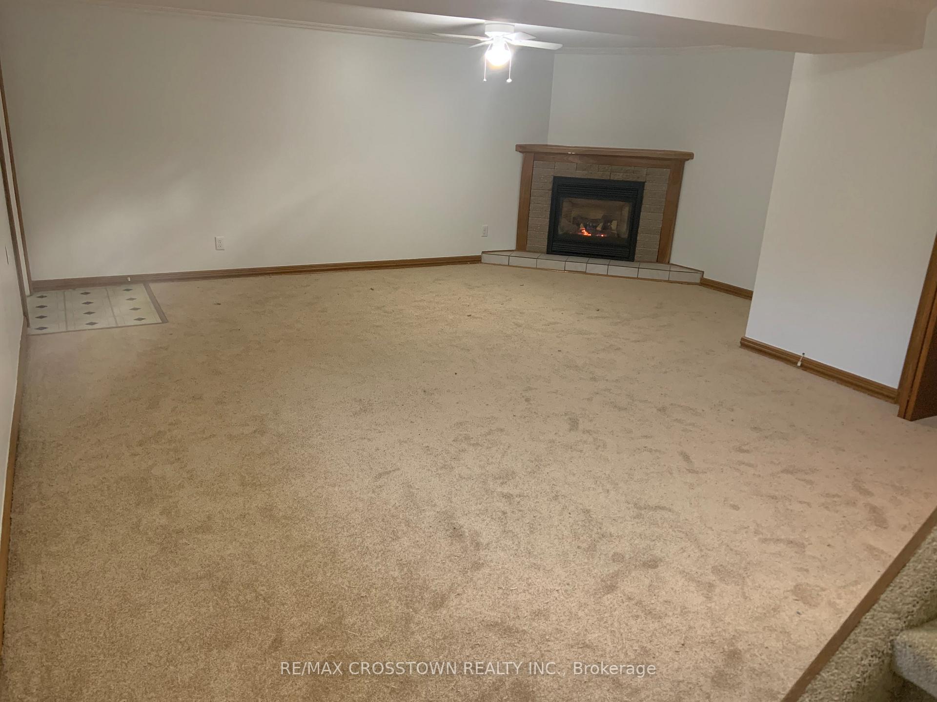 Photo 24 of 105 Eccles Street N, Barrie, Queen's Park — HOMEH
