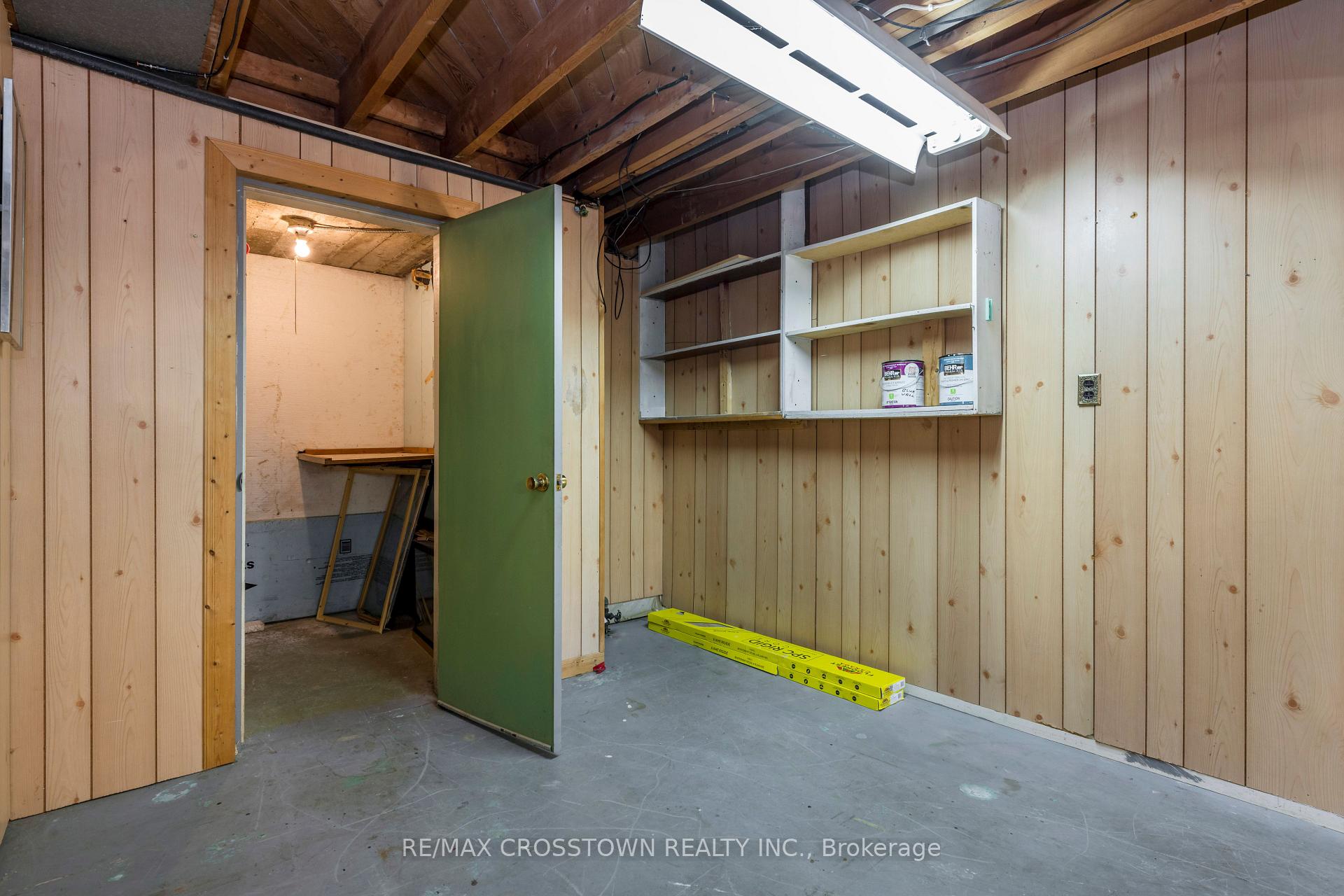 Photo 31 of 105 Eccles Street N, Barrie, Queen's Park — HOMEH