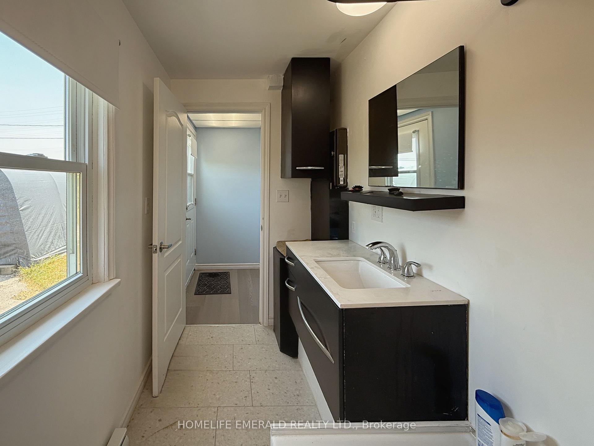 Photo 15 of 6170 90 Cty Road, Essa, Rural Essa — HOMEH