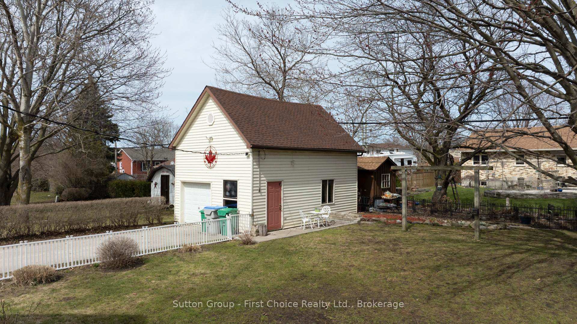 Photo 7 of 313 Huron Road, Goderich, Goderich (Town) — HOMEH