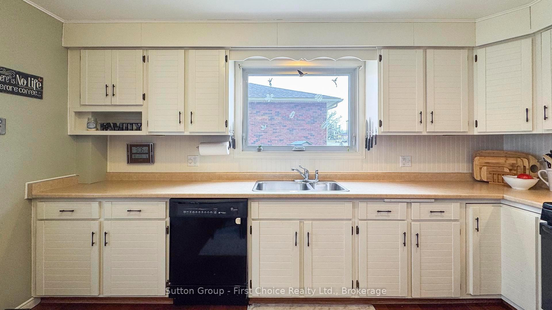 Photo 18 of 313 Huron Road, Goderich, Goderich (Town) — HOMEH