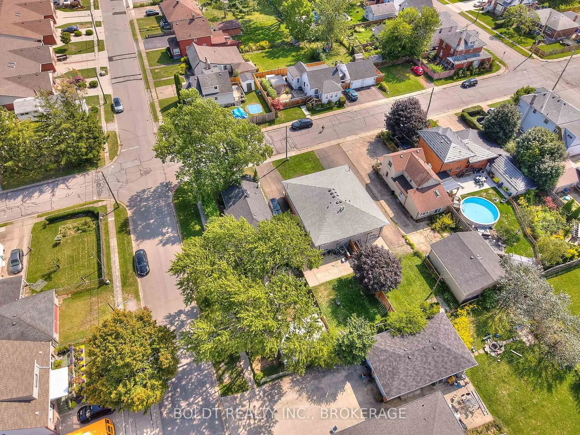 Photo 24 of 17 Colborne Street, Thorold, Thorold Downtown — HOMEH