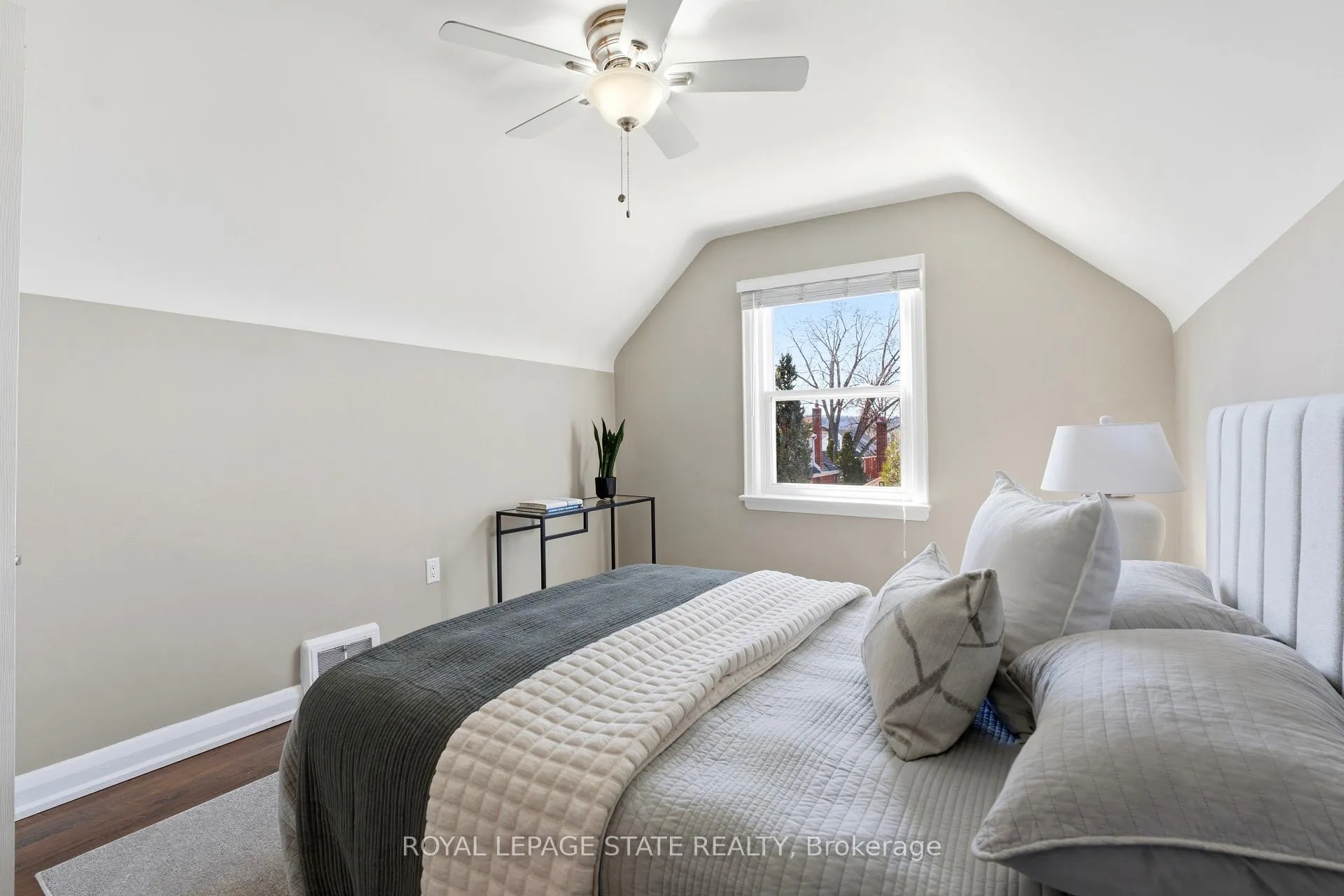 Photo 20 of 26 Isabel Avenue, Hamilton, Normanhurst — HOMEH