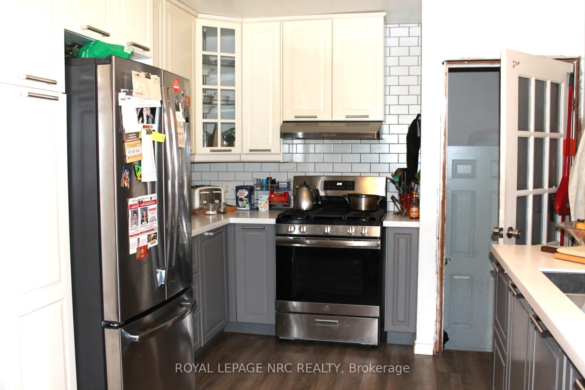 Photo 6 of 6 Park Avenue, St. Catharines, Secord Woods — HOMEH