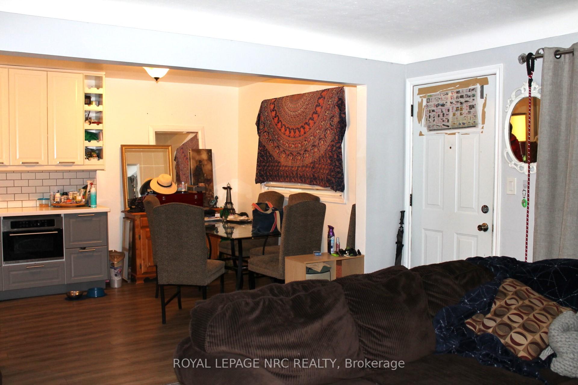 Photo 7 of 6 Park Avenue, St. Catharines, Secord Woods — HOMEH