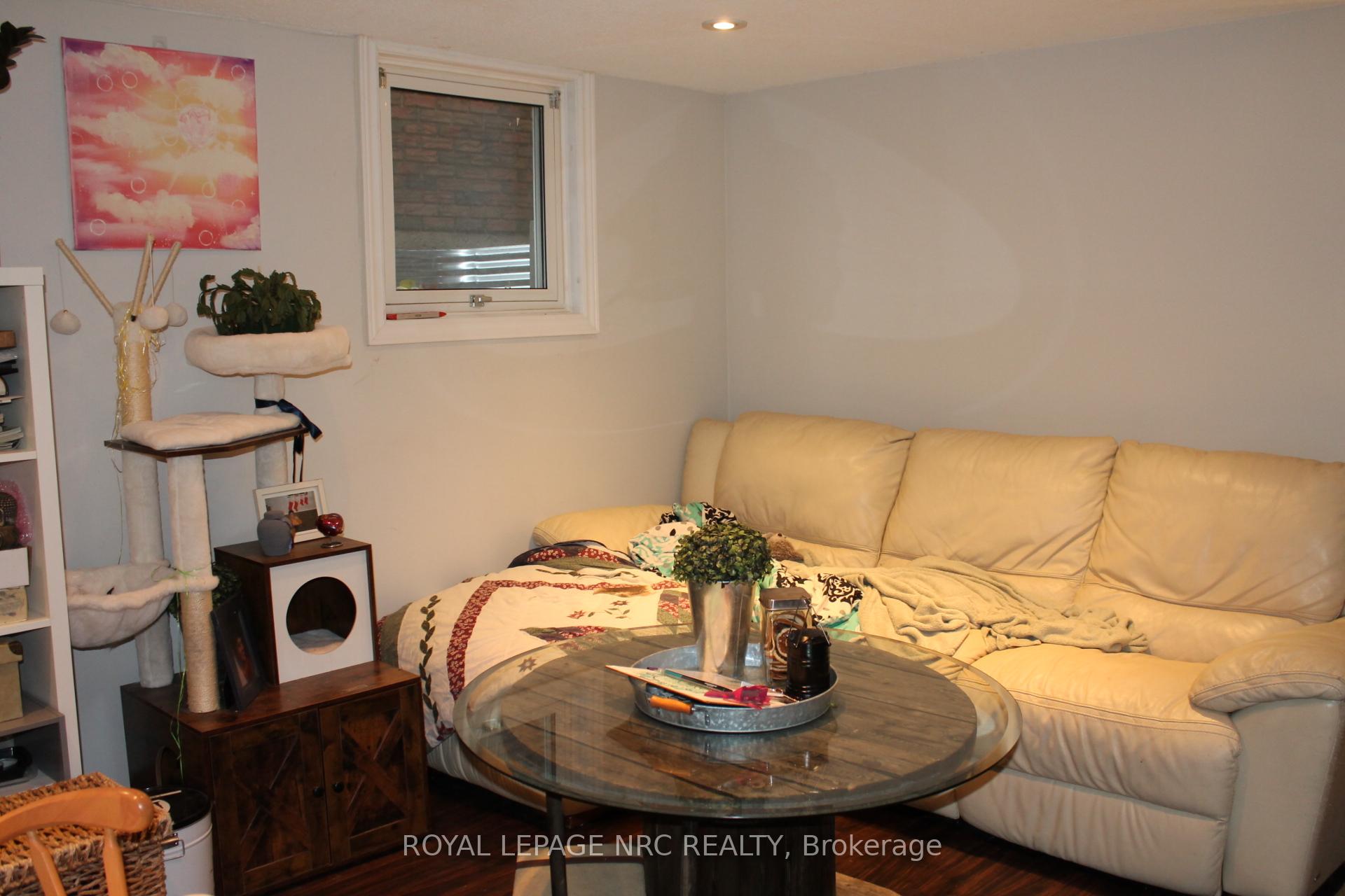 Photo 13 of 6 Park Avenue, St. Catharines, Secord Woods — HOMEH