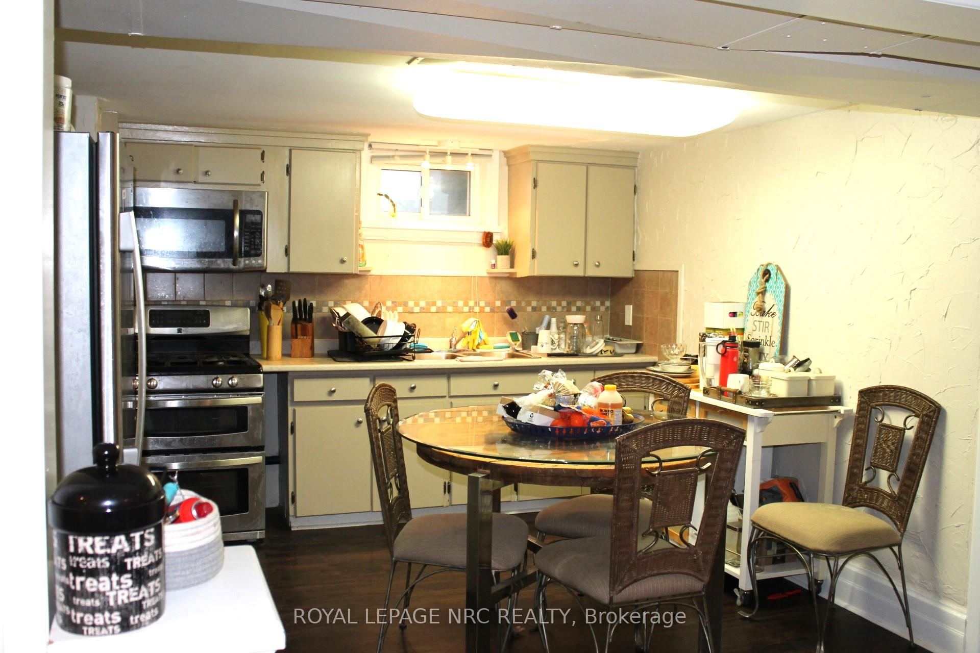 Photo 15 of 6 Park Avenue, St. Catharines, Secord Woods — HOMEH