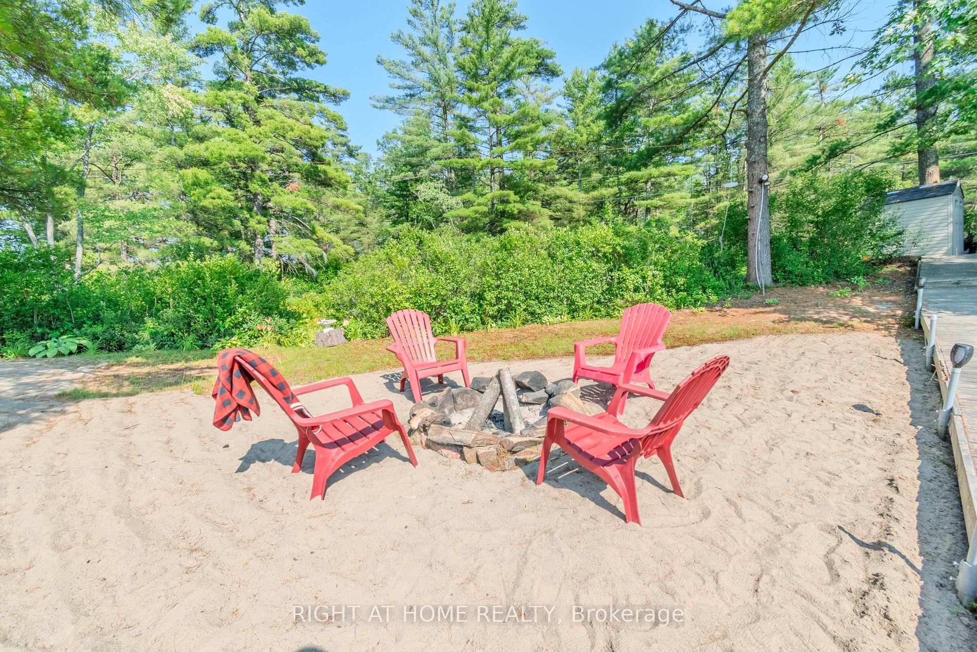 Photo 8 of 1KL 7 Cranberry Island, Gravenhurst, Morrison — HOMEH