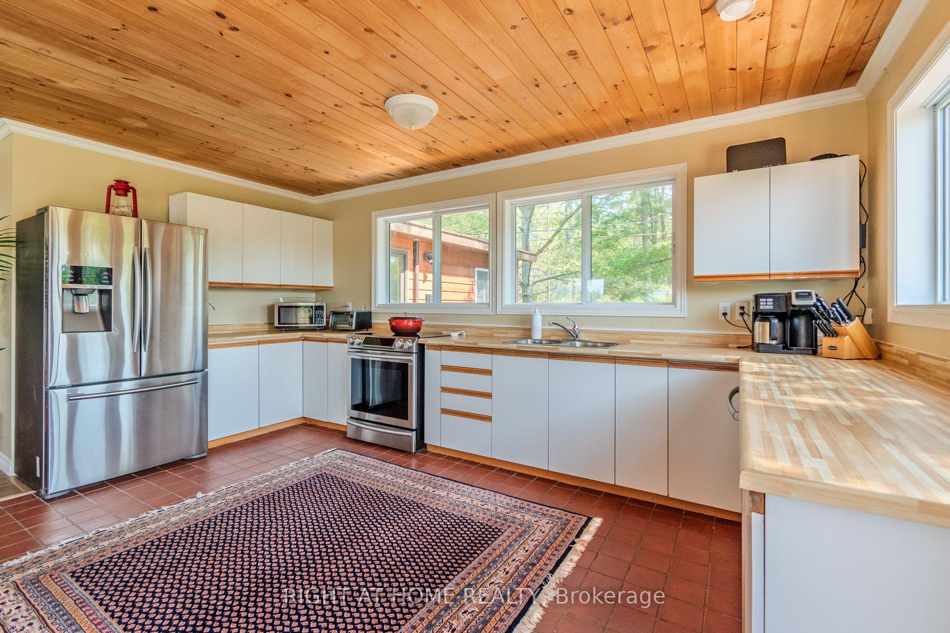 Photo 16 of 1KL 7 Cranberry Island, Gravenhurst, Morrison — HOMEH