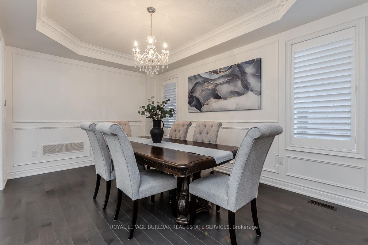 Photo 5 of 110 Avanti Crescent, Hamilton, Waterdown — HOMEH