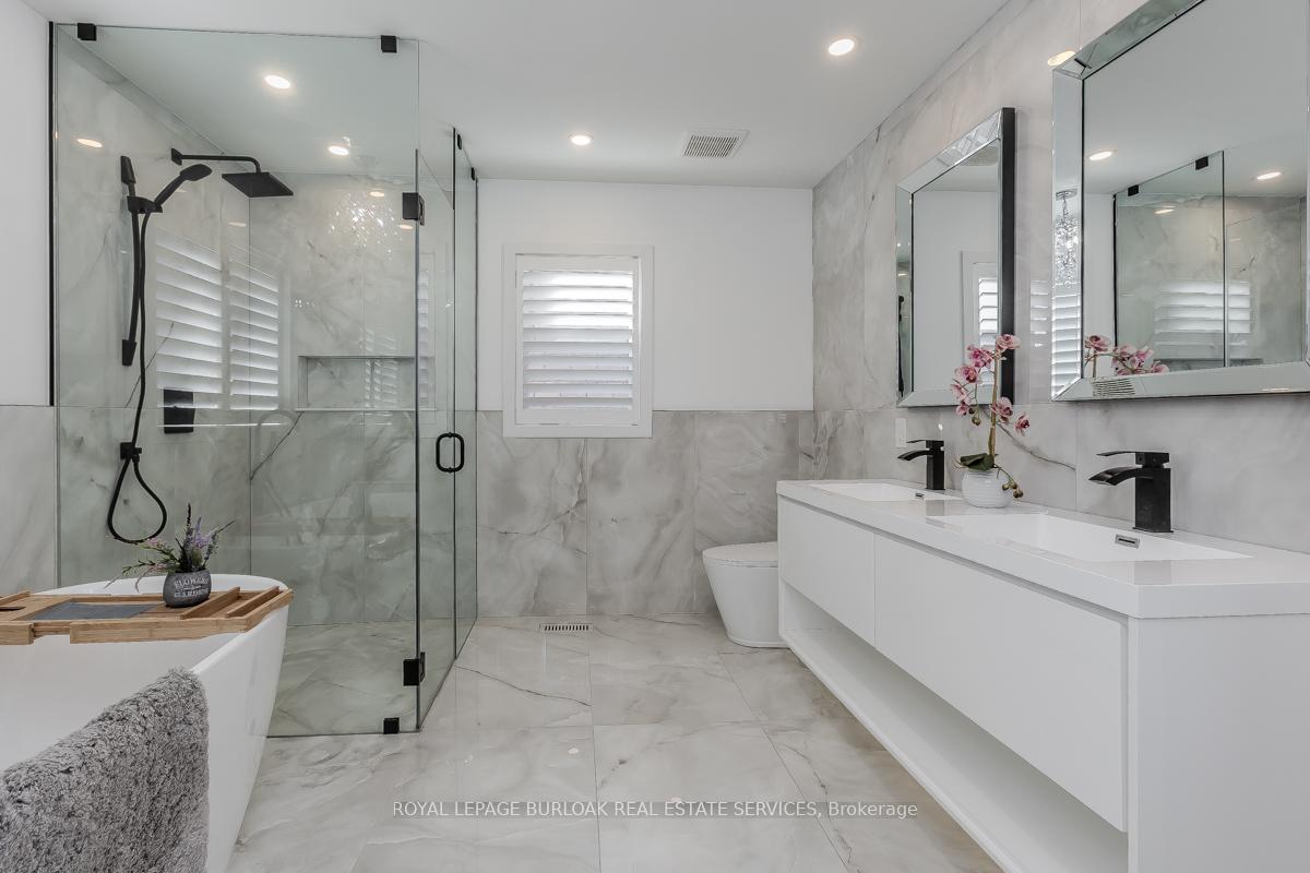 Photo 24 of 110 Avanti Crescent, Hamilton, Waterdown — HOMEH