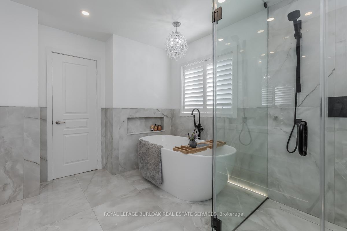 Photo 26 of 110 Avanti Crescent, Hamilton, Waterdown — HOMEH