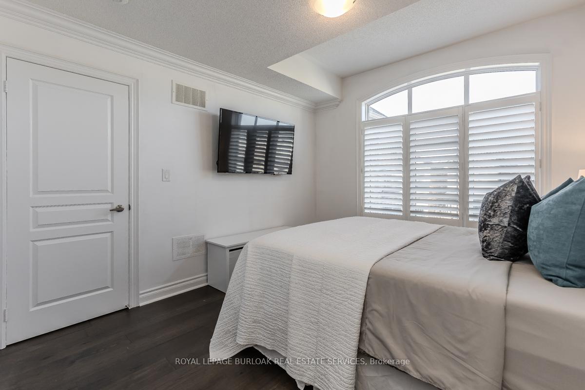 Photo 32 of 110 Avanti Crescent, Hamilton, Waterdown — HOMEH