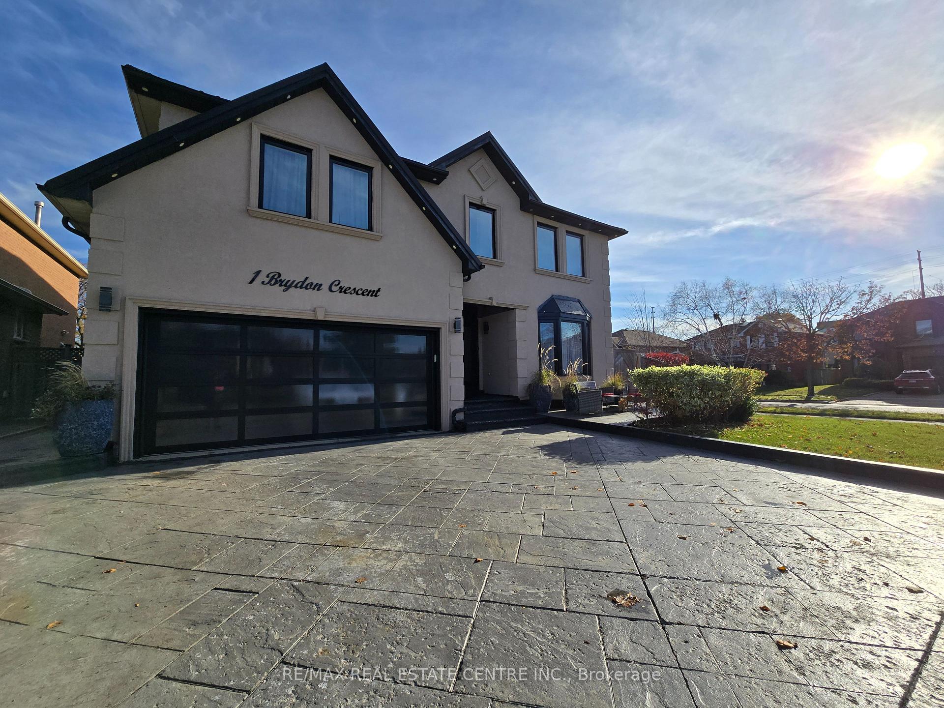 Front of 1 Brydon Crescent
