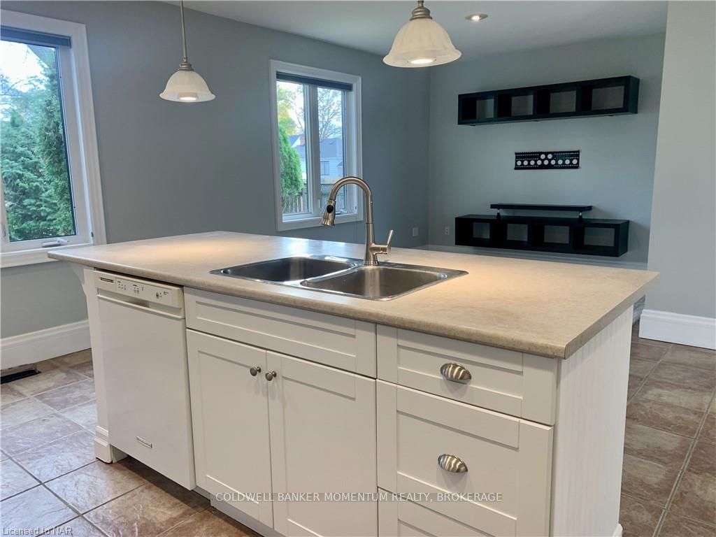 Photo 14 of 352 Linwell Road, St. Catharines, Vine/Linwell — HOMEH