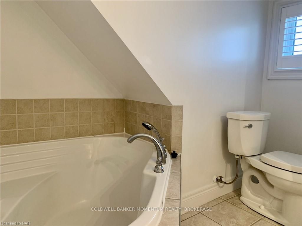 Photo 21 of 352 Linwell Road, St. Catharines, Vine/Linwell — HOMEH