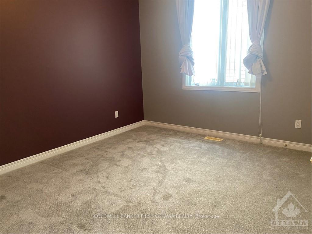 Photo 11 of 60 Forest Creek Drive, Ottawa, Stittsville (Central) — HOMEH