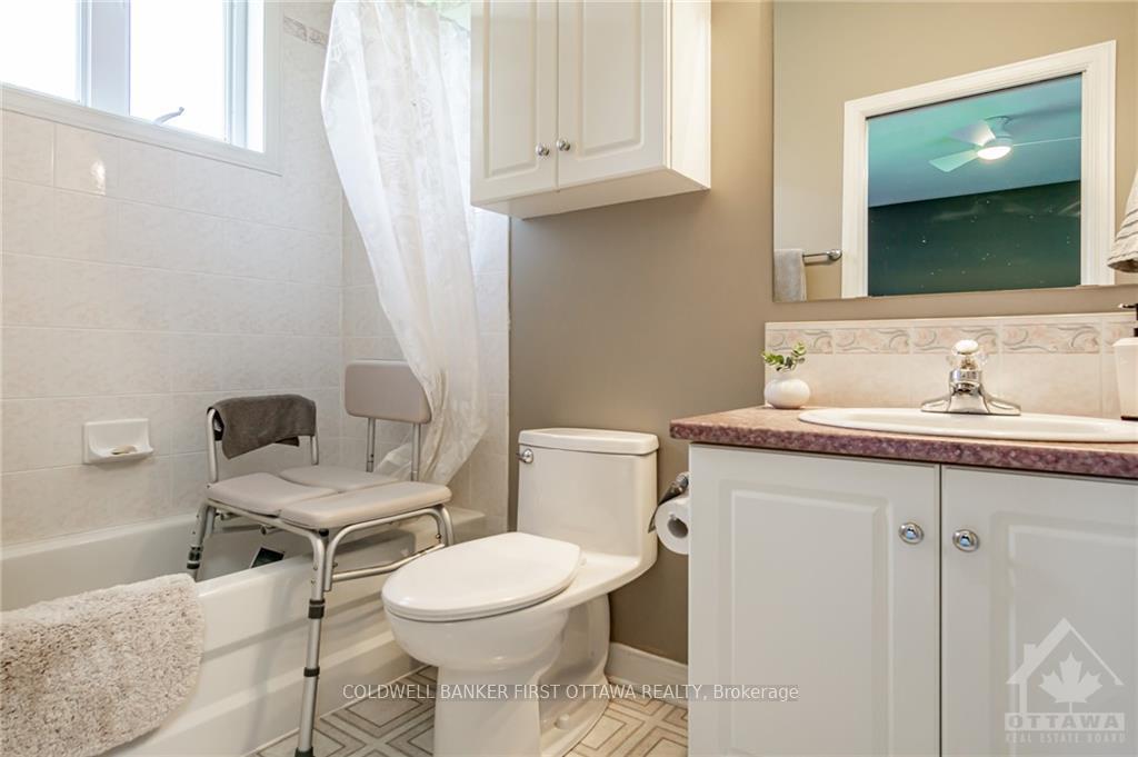 Photo 12 of 60 Forest Creek Drive, Ottawa, Stittsville (Central) — HOMEH