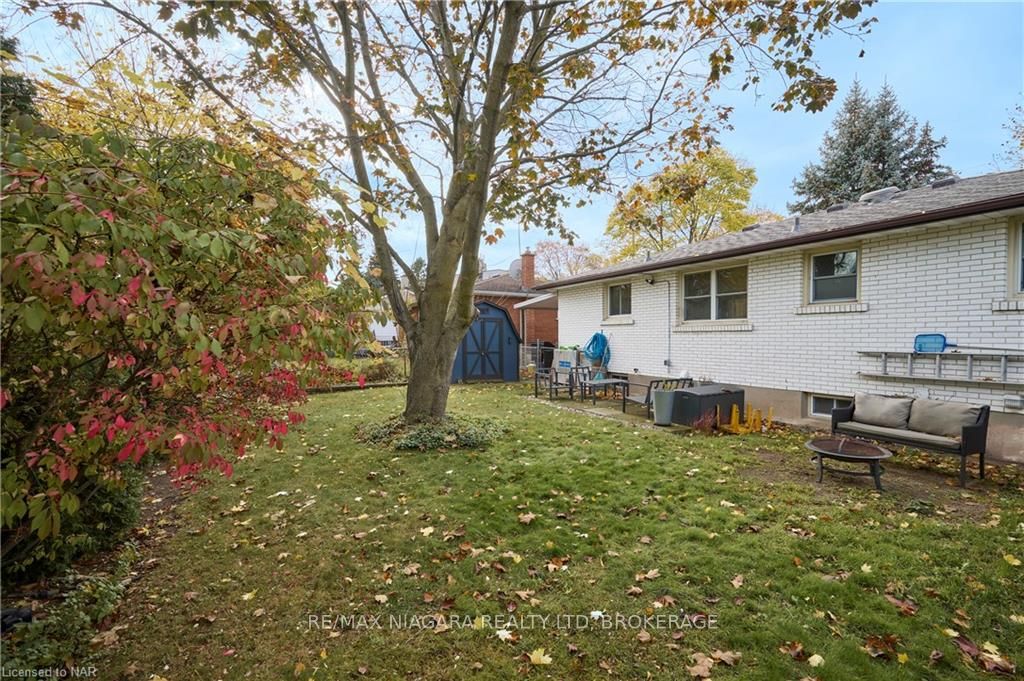 Photo 35 of 18 Densgrove Drive, St. Catharines, Vine/Linwell — HOMEH