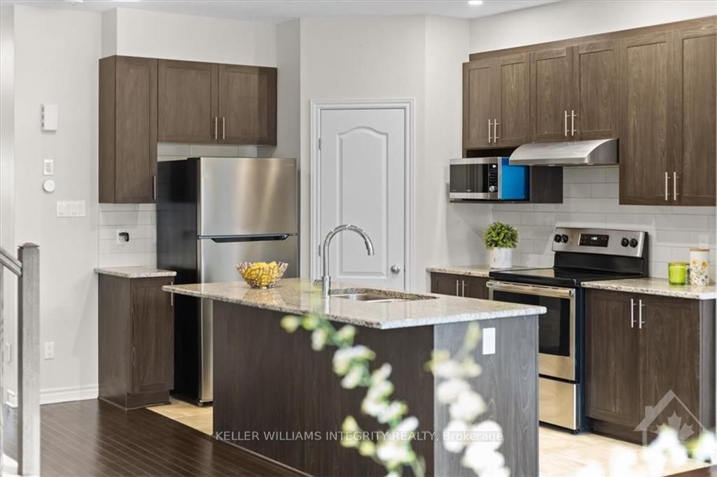 Photo 8 of 610 Vivera Place, Ottawa, Stittsville (North) — HOMEH