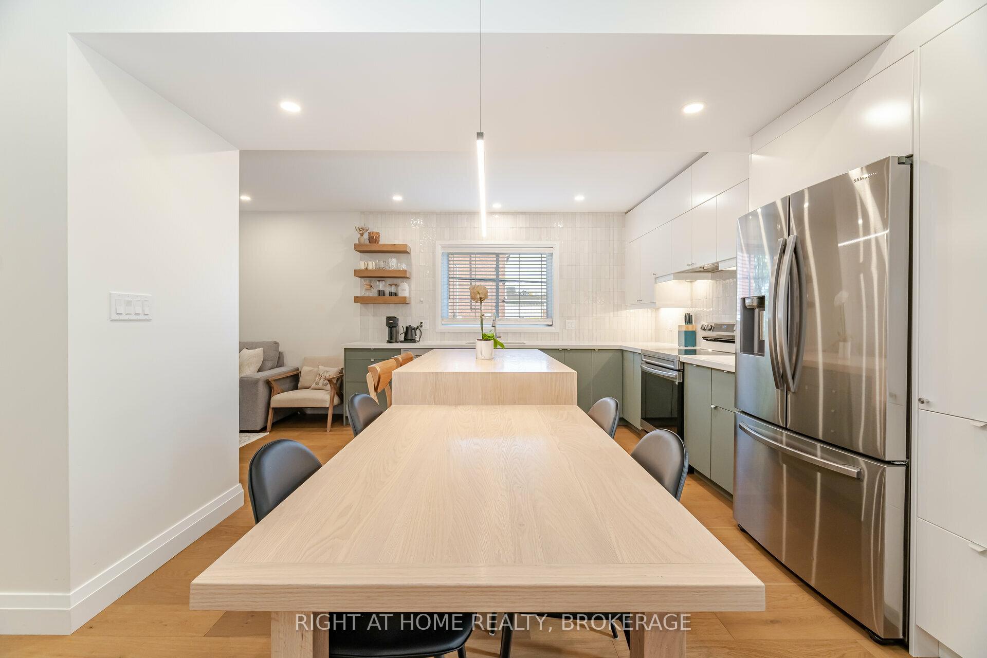 Photo 19 of 86 Gage Avenue N, Hamilton, Crown Point — HOMEH