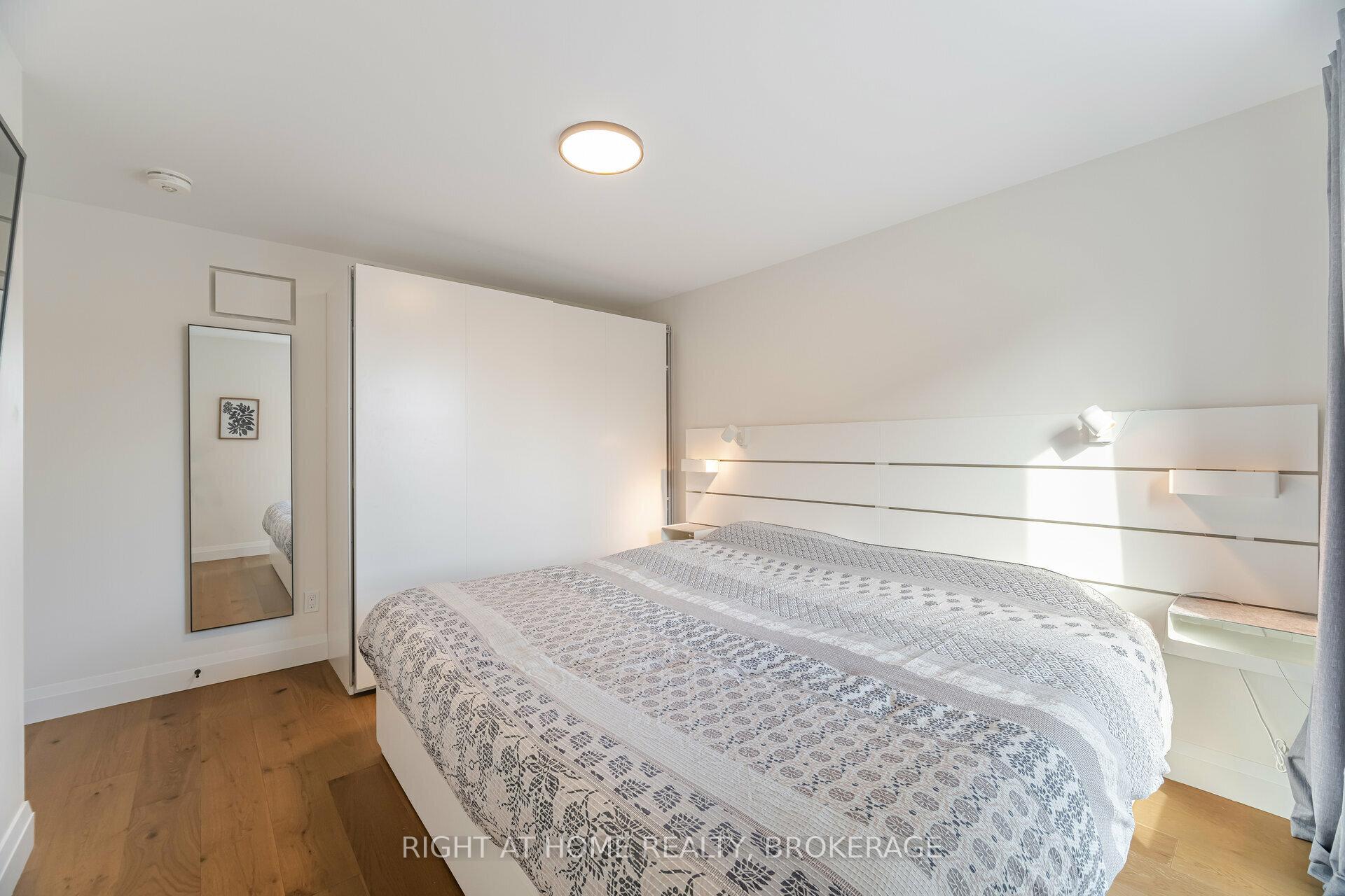 Photo 26 of 86 Gage Avenue N, Hamilton, Crown Point — HOMEH