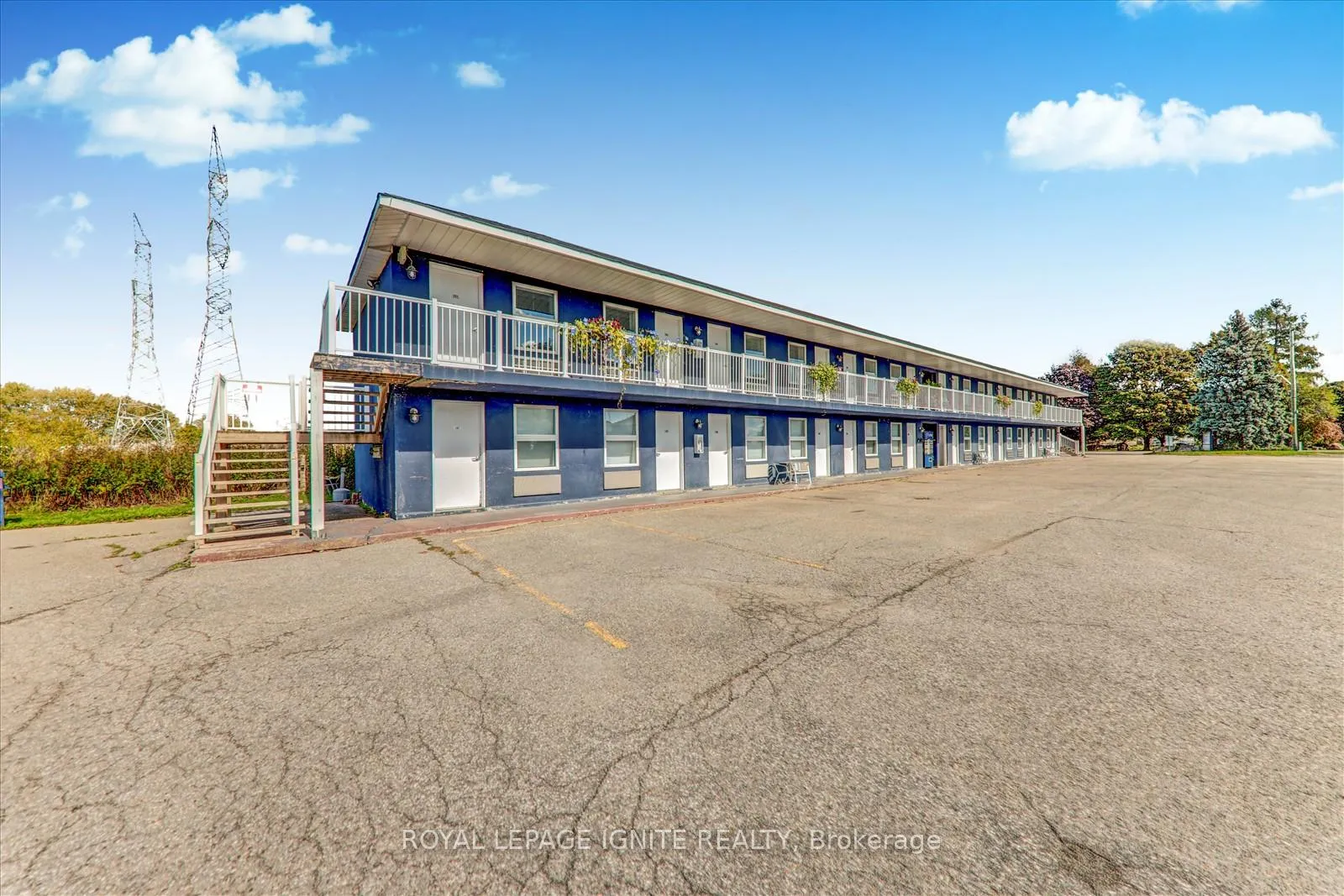 Photo 3 of Unit 212, 70 Port Darlington Road, Clarington, Bowmanville — HOMEH