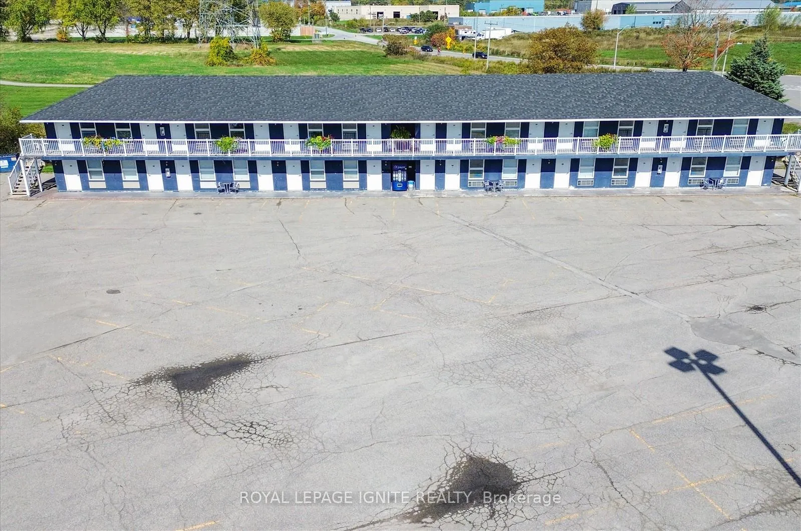 Photo 5 of Unit 212, 70 Port Darlington Road, Clarington, Bowmanville — HOMEH