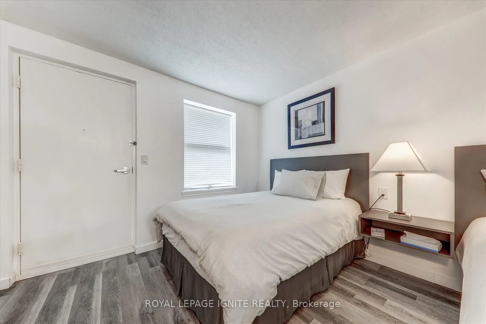 Photo 11 of Unit 212, 70 Port Darlington Road, Clarington, Bowmanville — HOMEH