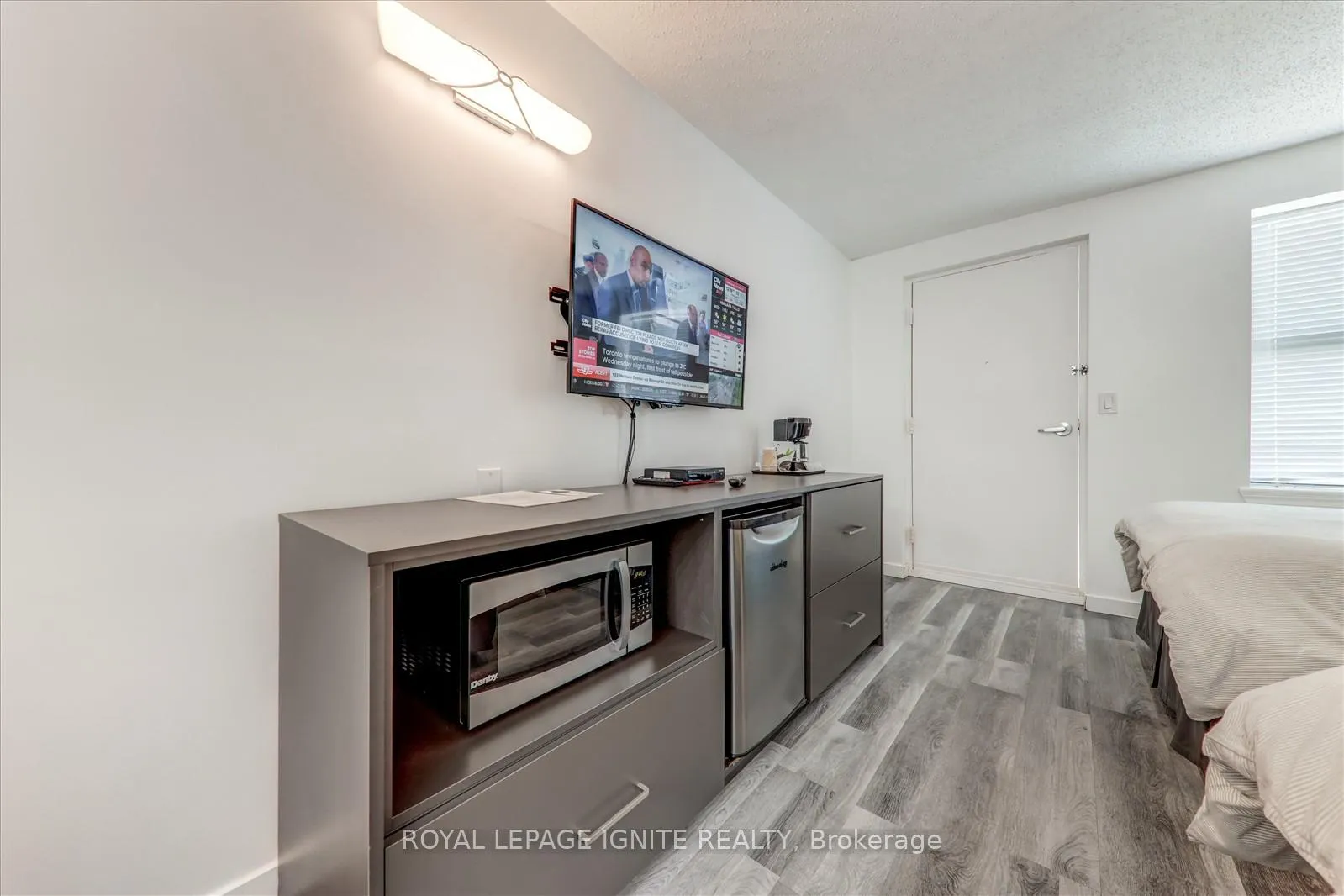 Photo 14 of Unit 212, 70 Port Darlington Road, Clarington, Bowmanville — HOMEH