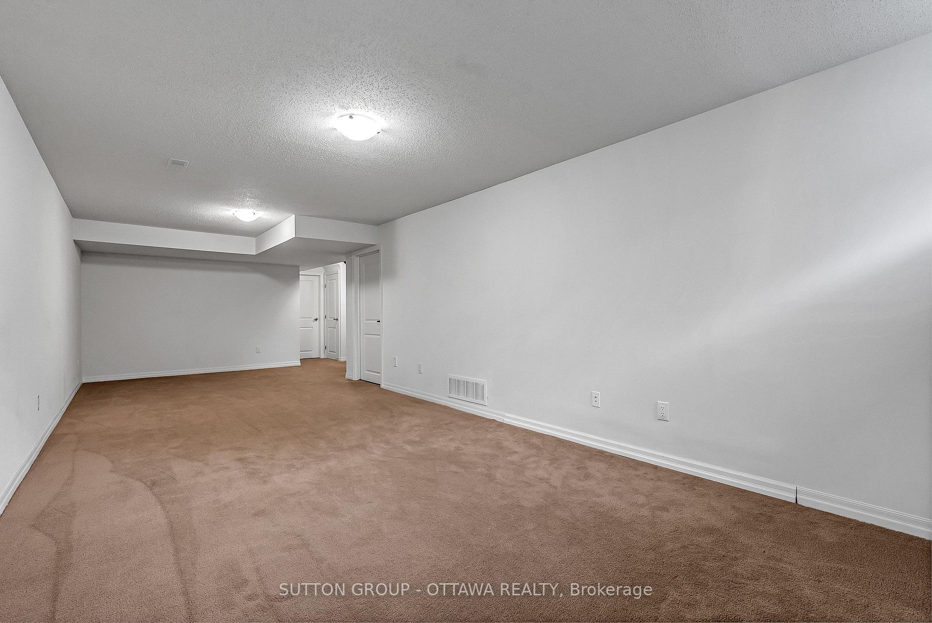Photo 32 of 1036 Cobble Hill Drive, Ottawa, Barrhaven - Cedargrove/Fraserdale — HOMEH