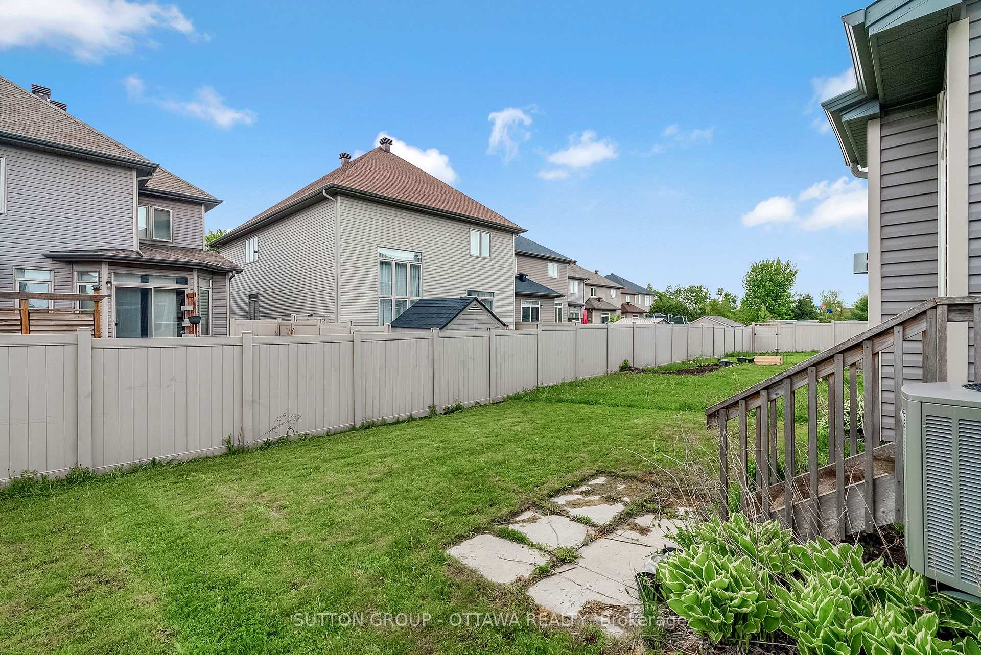 Photo 35 of 1036 Cobble Hill Drive, Ottawa, Barrhaven - Cedargrove/Fraserdale — HOMEH