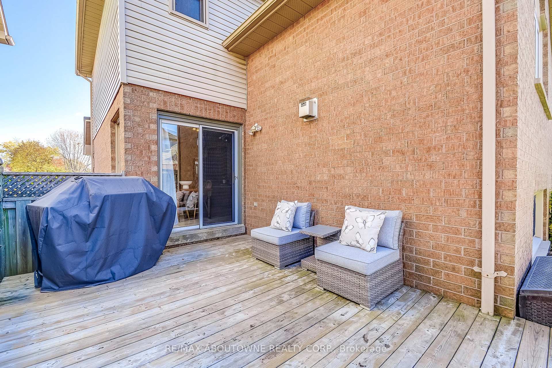Photo 33 of 57 Niska Drive, Hamilton, Waterdown — HOMEH