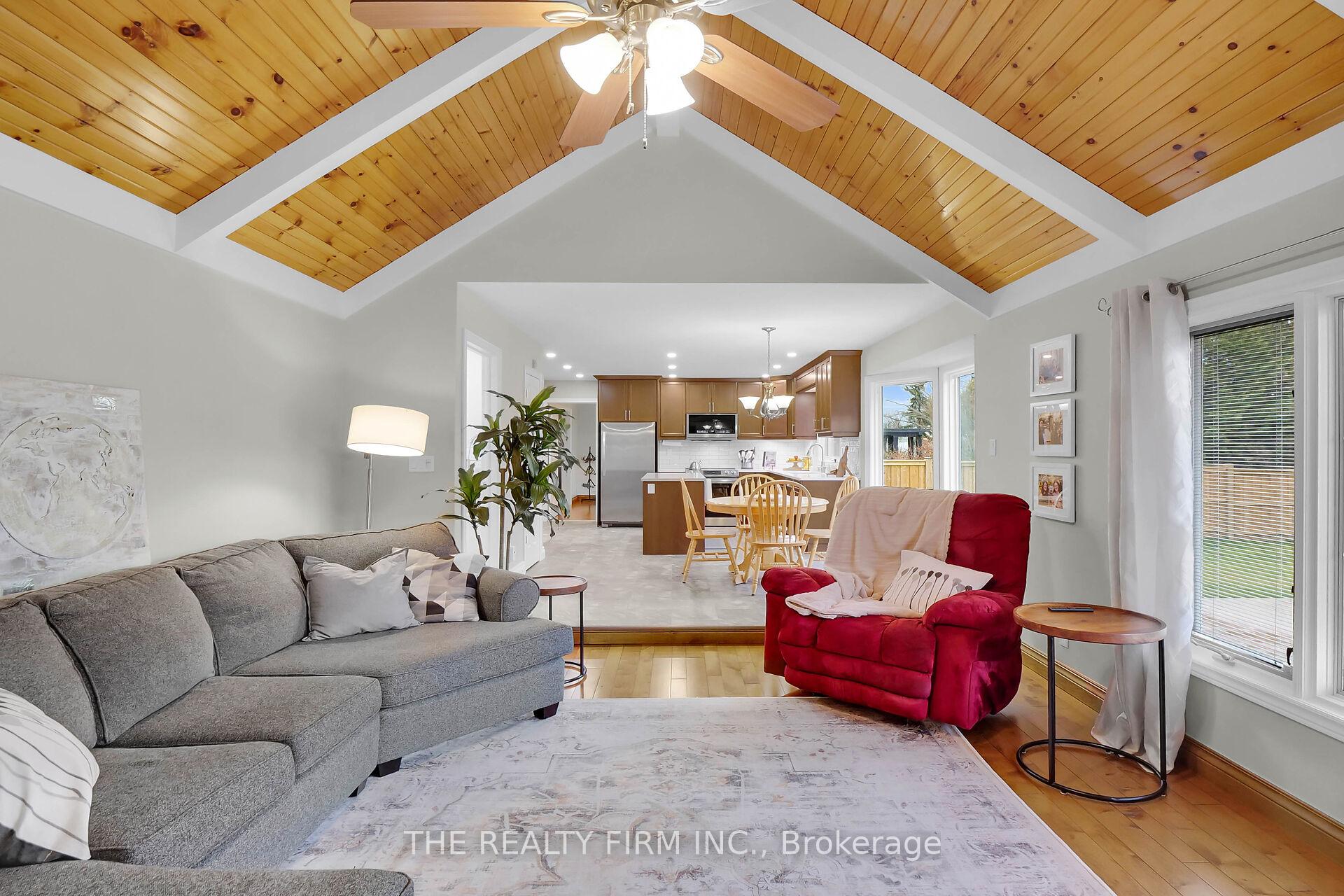Photo 18 of 30 Cavanaugh Crescent, St. Thomas — HOMEH