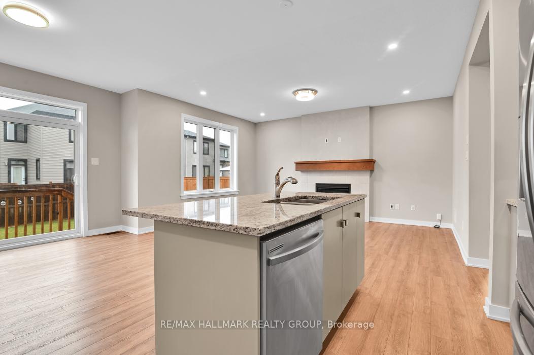 Photo 13 of 804 Sendero Way, Ottawa, Remainder of Stittsville & Area — HOMEH
