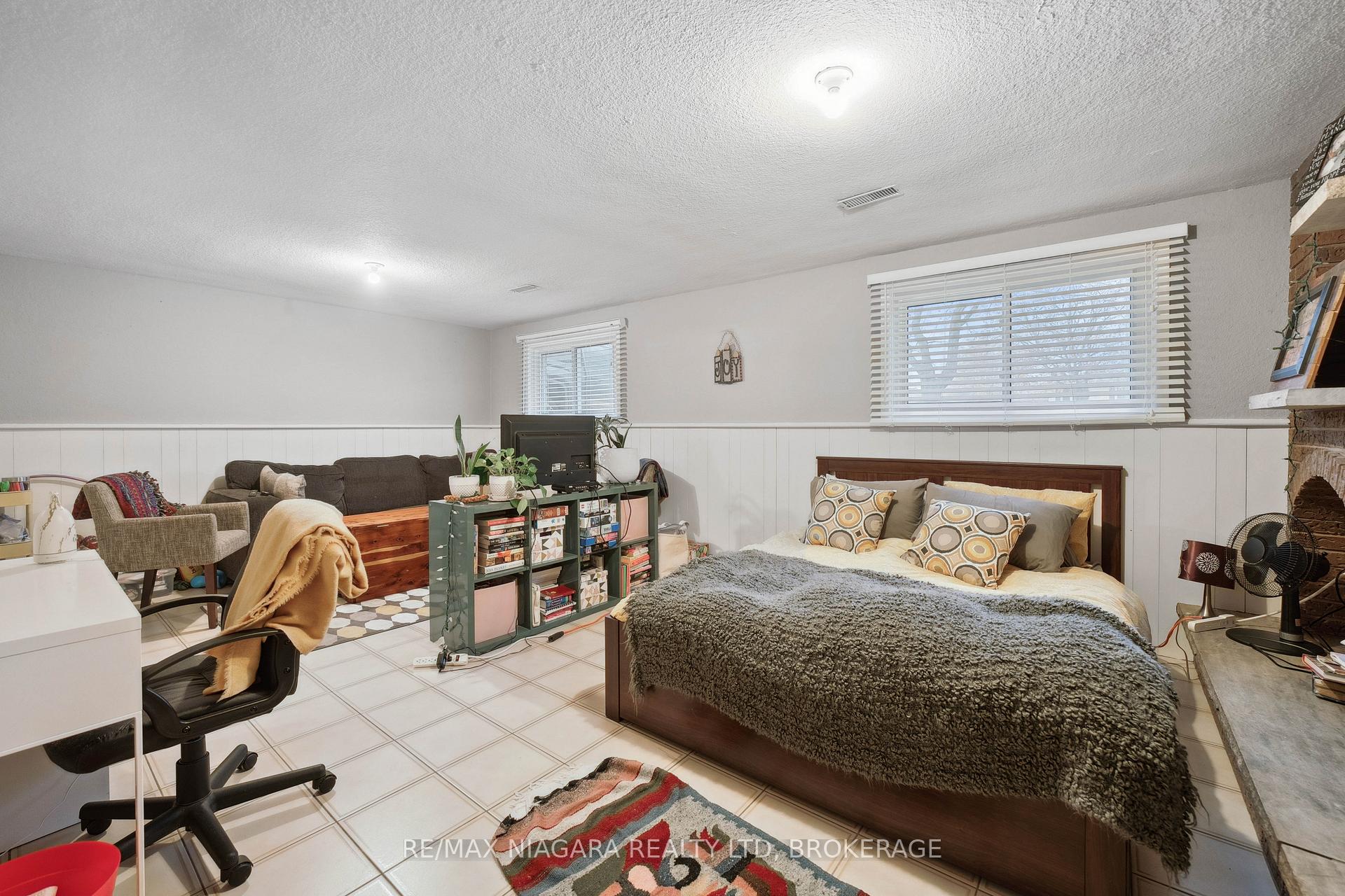 Photo 24 of 8 Trinity Circle, St. Catharines, Lakeport — HOMEH