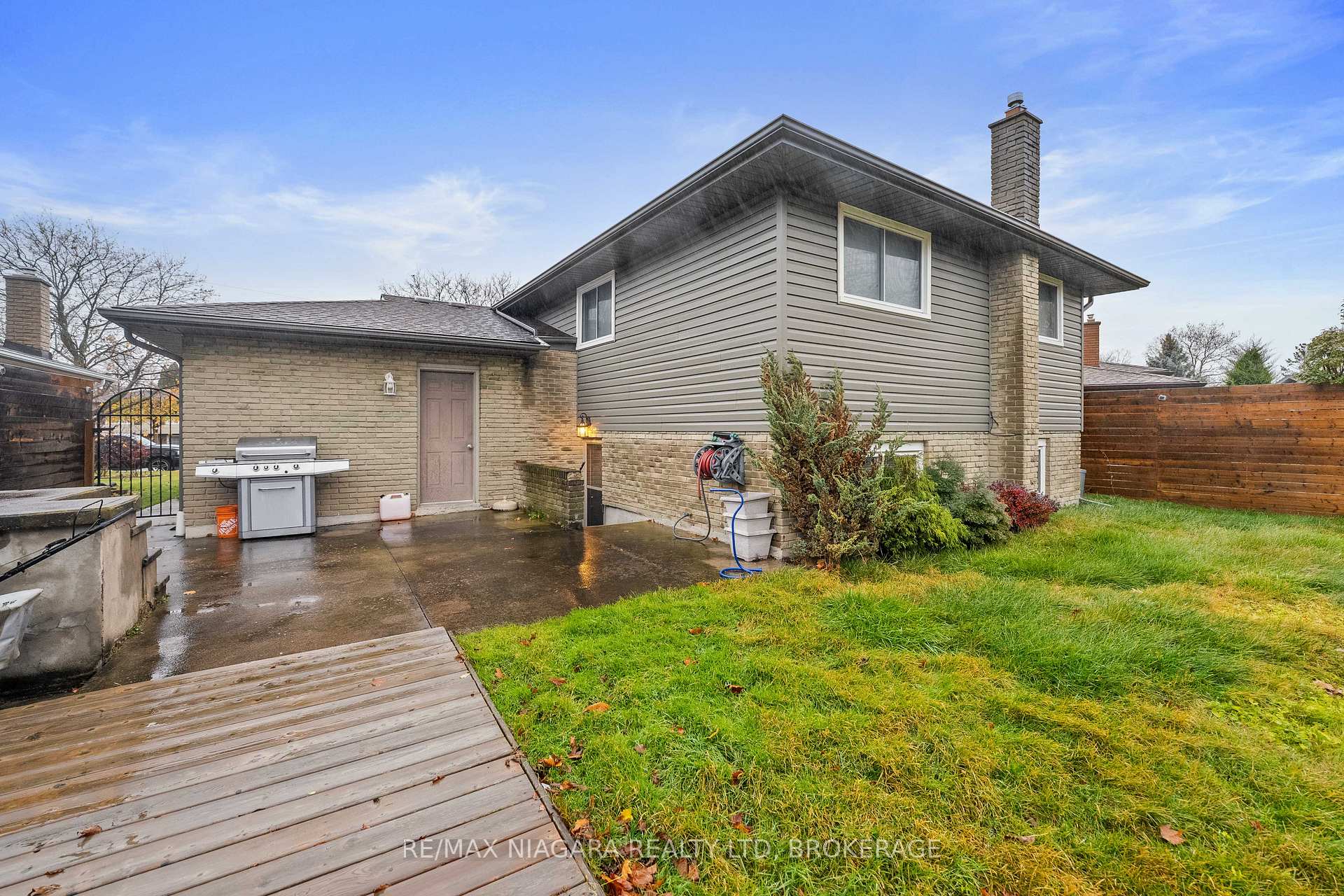 Photo 25 of 8 Trinity Circle, St. Catharines, Lakeport — HOMEH