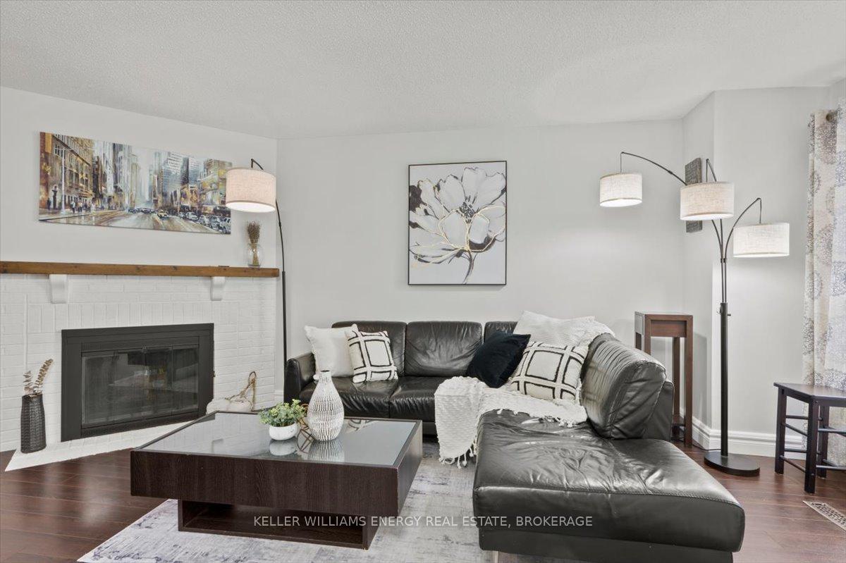 Photo 8 of 667 Monarch Avenue, Ajax, South West — HOMEH