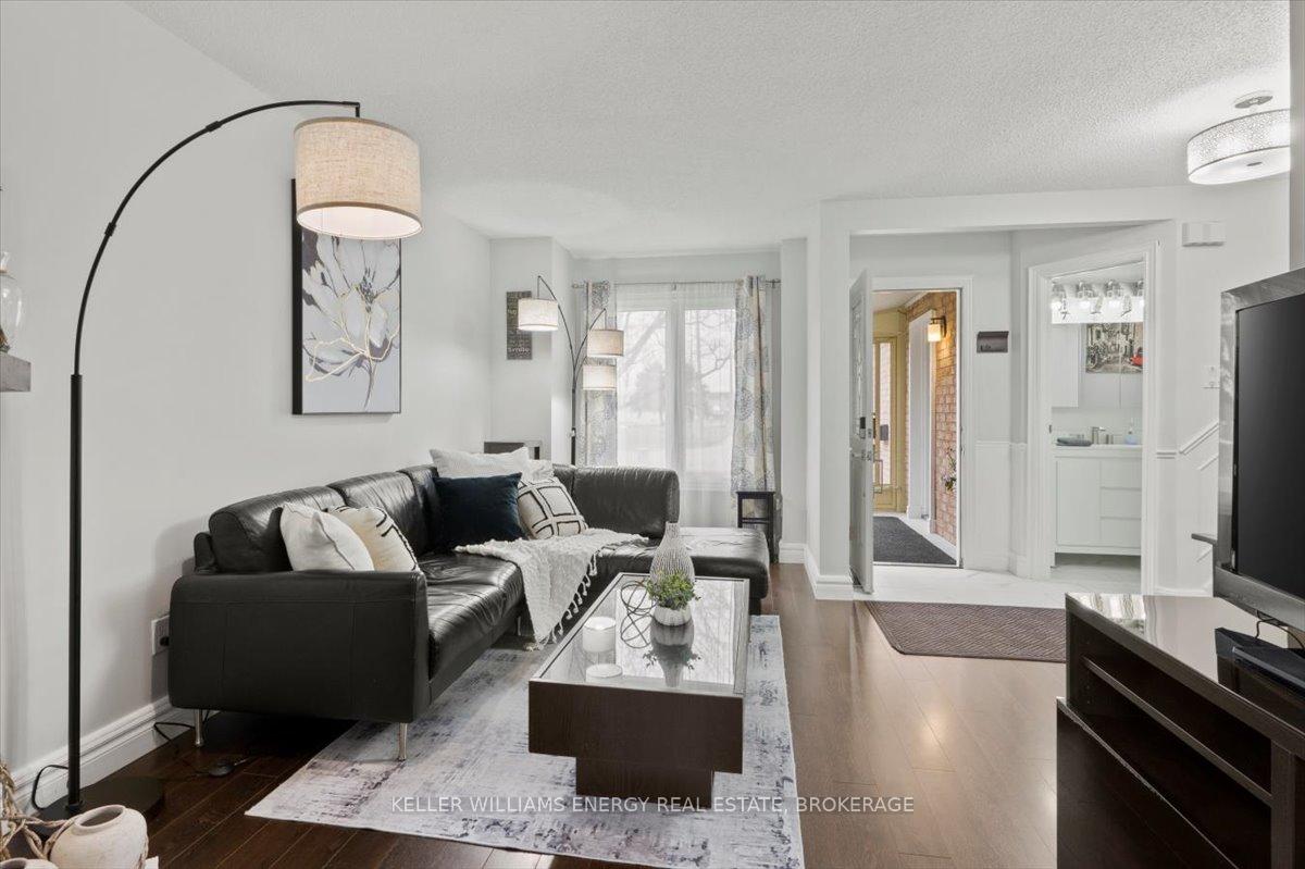 Photo 9 of 667 Monarch Avenue, Ajax, South West — HOMEH