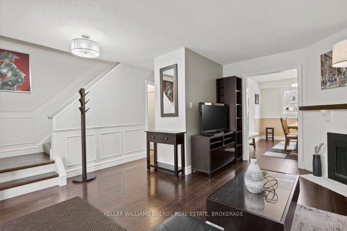 Photo 10 of 667 Monarch Avenue, Ajax, South West — HOMEH