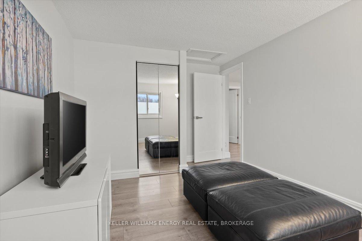 Photo 22 of 667 Monarch Avenue, Ajax, South West — HOMEH