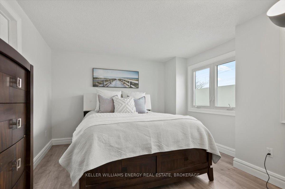 Photo 25 of 667 Monarch Avenue, Ajax, South West — HOMEH