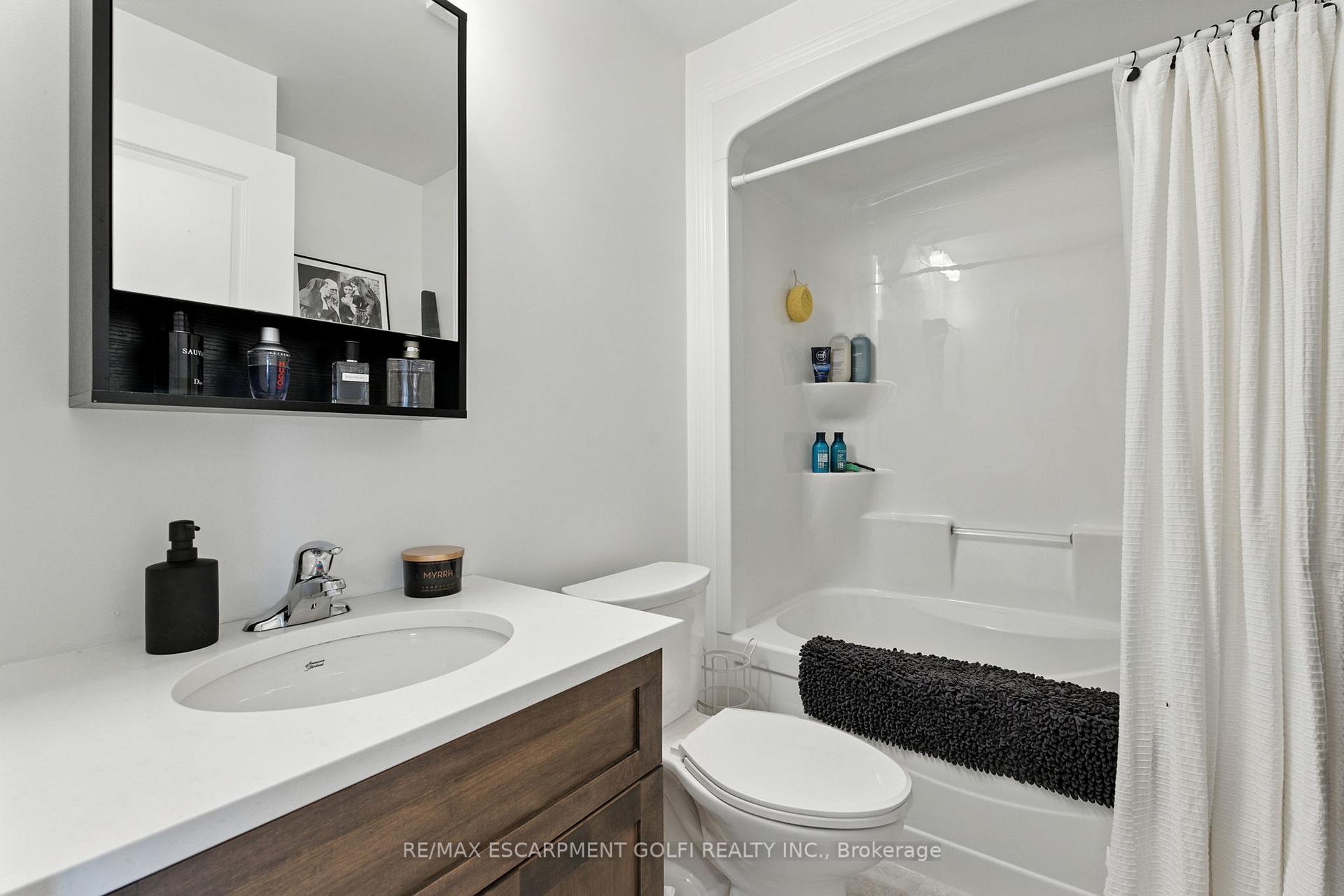 Photo 14 of Unit 301, 2605 Binbrook Road, Hamilton, Binbrook — HOMEH