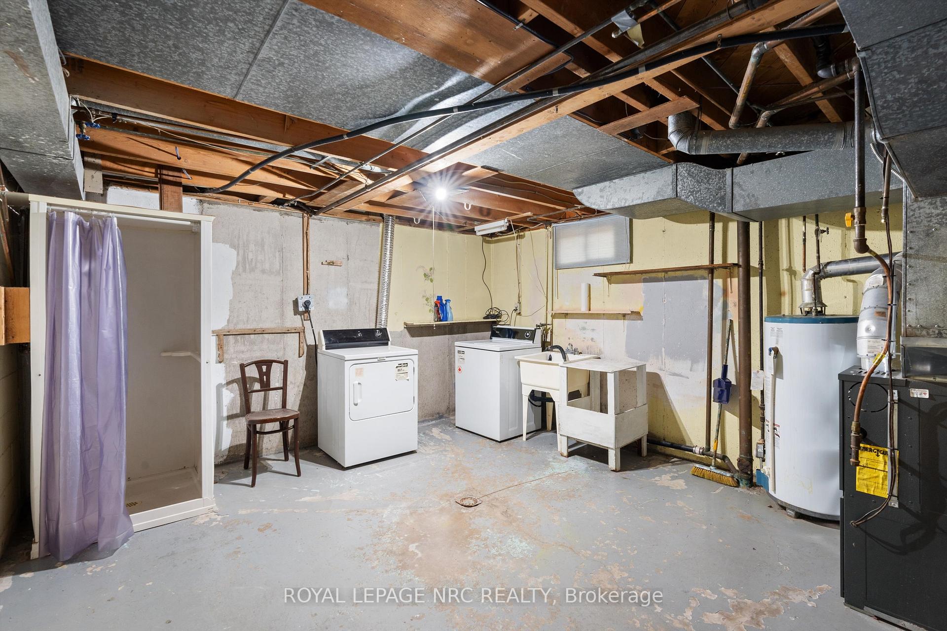 Photo 30 of 65 Windward Street, St. Catharines, Carlton/Bunting — HOMEH